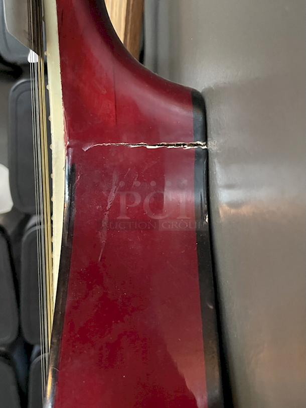 NICE! Flat Back, Bent Top Mandolin. Crack at the base of the Neck.  - Image 3 of 3