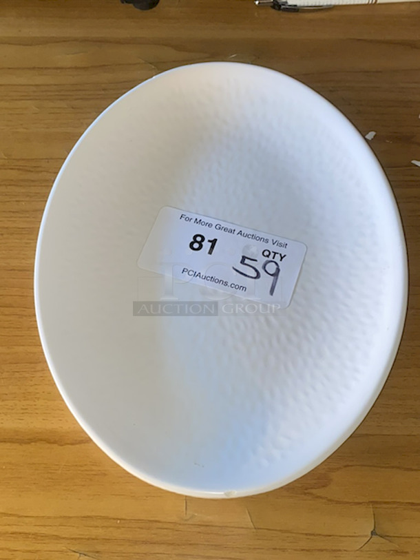 NICE! World Bell White Melamine Textured 12" Oval Plates. 59x Your Bid - Image 3 of 6