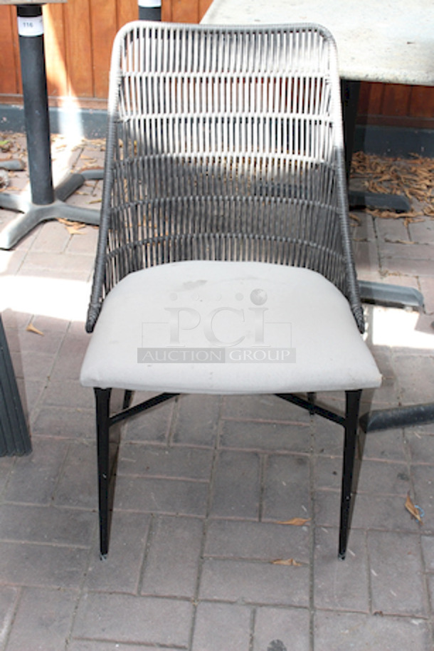 LOT Of 5 Outdoor Padded Wicker Chairs. 5x Your Bid. 