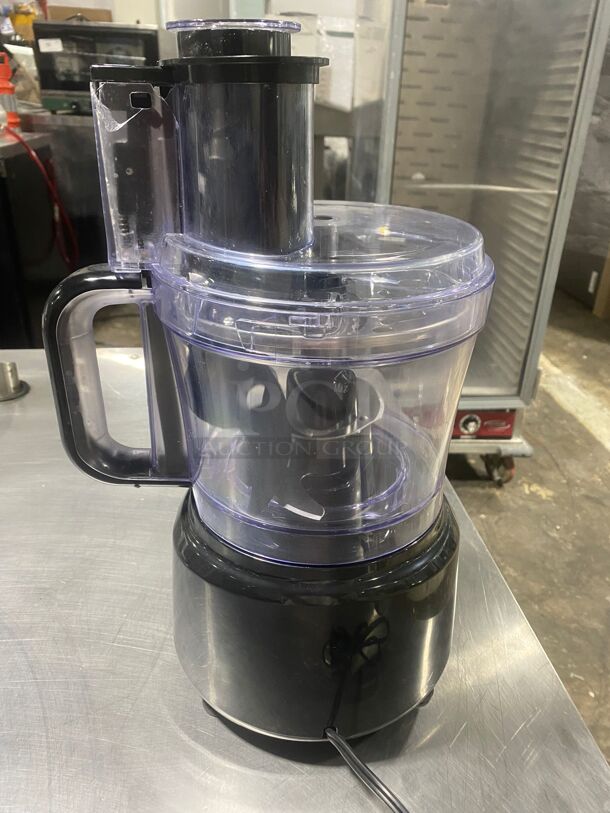 Brand New 10 Cup Food Processor, 6 Functions for Chopping, Slicing, Shredding - Image 3 of 3