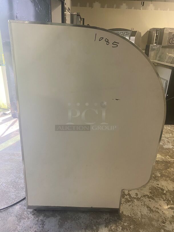 Leader CVK36 36″ Refrigerated Curved Glass Bakery Display Case with 3 Shelves
 - Image 3 of 5
