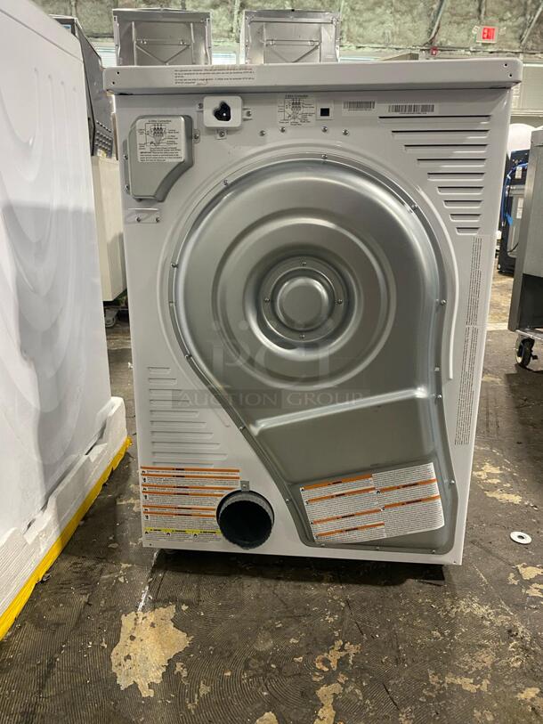 Brand New Scratch & Dent 24 Inch Electric Dryer with 4.3 Cu. Ft. Capacity, 13 Dryer Programs, Sensor Dry, Sanitize, Delay Start, Quick Dry, and Energy Star®
 - Image 2 of 4