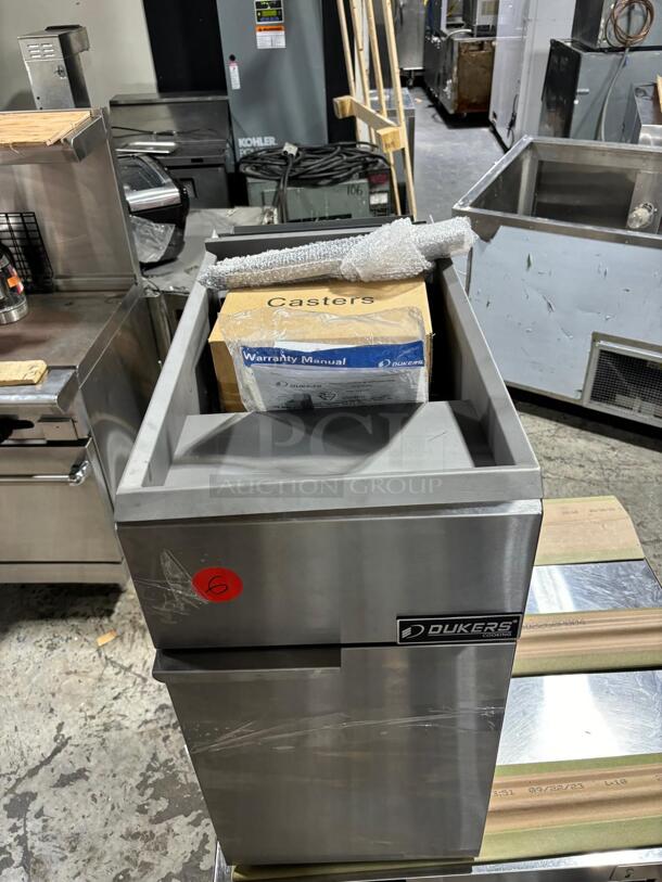 BRAND NEW DUKERS DCF4-NG GAS FRYER, FOUR TUBE BURNER, NATURAL GAS, - Image 3 of 4