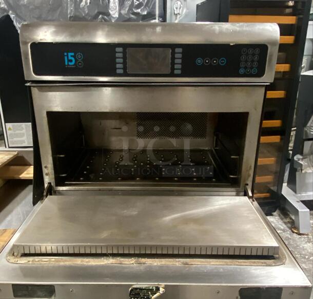 TurboChef i5 Electric Countertop Rapid Cook Ventless Oven with One Touch Controls - 208/240V, 3 Phase

 - Image 2 of 8