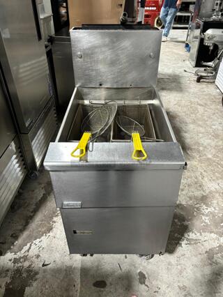 Pitco 40D Gas Fryer - (1) 45 lb Vat, Floor Model, Natural Gas

