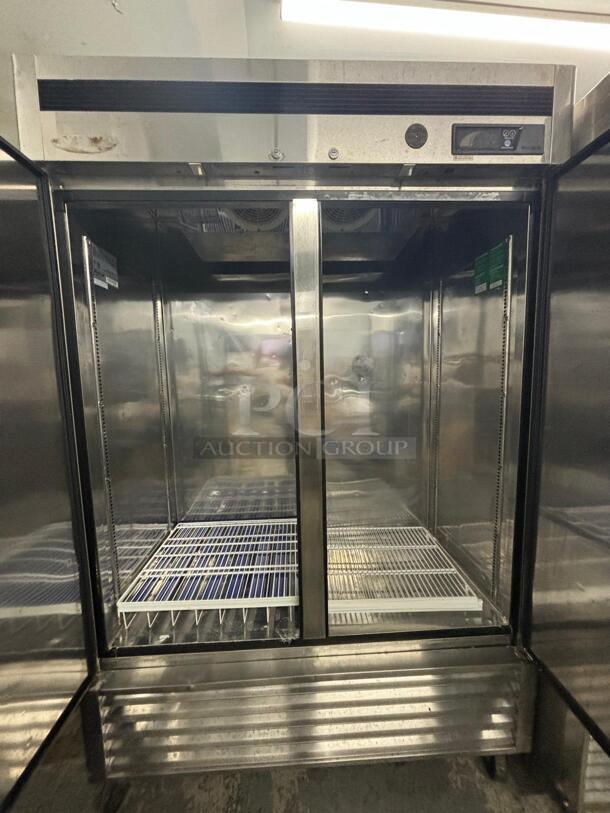  Turbo Air MSR-49NM 49cf Commercial Reach-In Refrigerator With 2 Solid Doors
 - Image 4 of 5