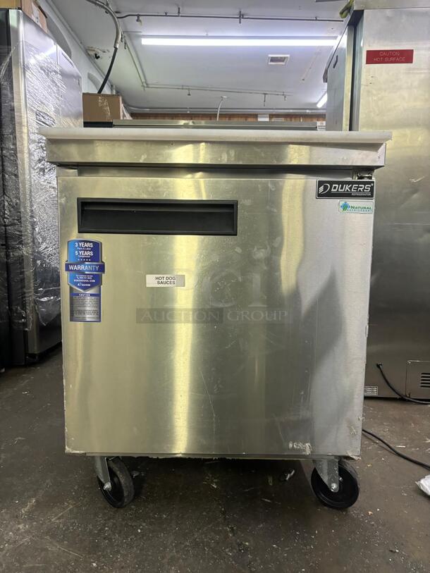AWESOME MUST SEE! Dukers Commercial Food Prep Table DSP29 - Image 1 of 6