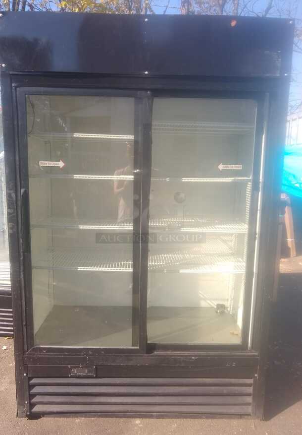 True GDM-45-HC-LD 51 1/8" GDM Series Two Section Glass Door Merchandiser - (2) Sliding Doors, Black, 115v
 - Image 1 of 5