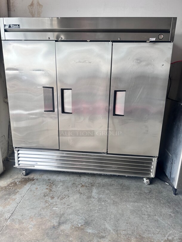 True T-72F-HC 78 inch Three Section Reach In Freezer, (3) Solid Doors, 115v - Image 4 of 11