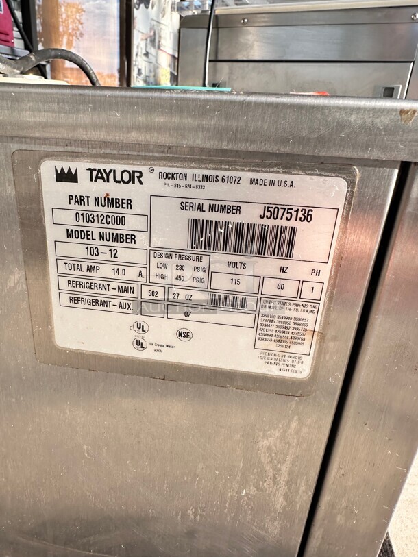 Taylor Model: 103-12 Batch Ice Cream / Sorbet / Gelato Freezer Machine, 115v, 3Qt "Missing Parts" Tested and Working - Image 6 of 9