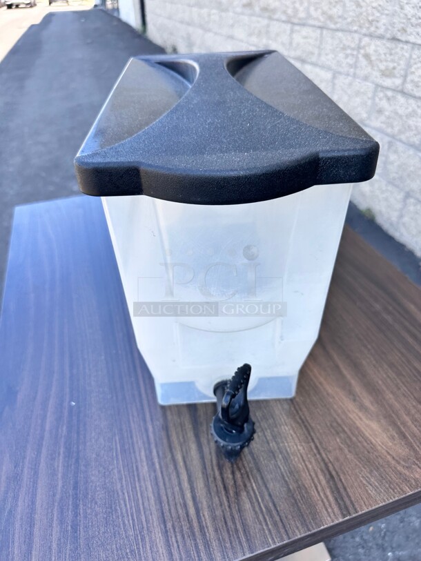 Water Dispenser  - Image 4 of 5