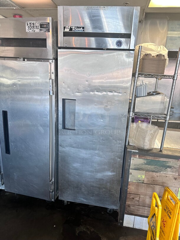 Working True TM-24F Top Mount 24 Cu.Ft Commercial Freezer Stainless Swing Door 115 Volt - Image 3 of 6