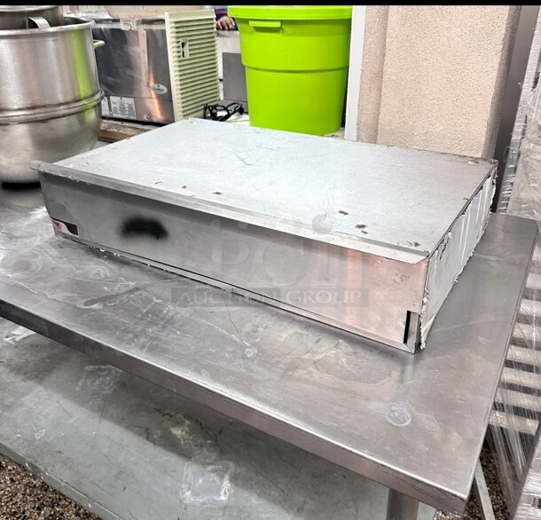 New APW Wyott BWD-75N Dry Hot Dog Bun Warmer - Holds 32 Buns, 208V Working  - Image 5 of 8