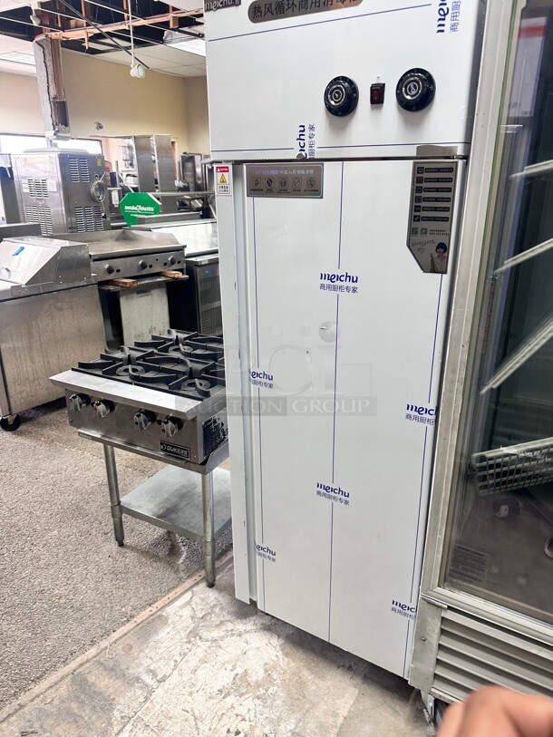 New Hot Air Circulation 1 Door Commercial High-Temperature Disinfection Cabinet With Large Capacity 110 Volt Tested and Working - Image 1 of 10