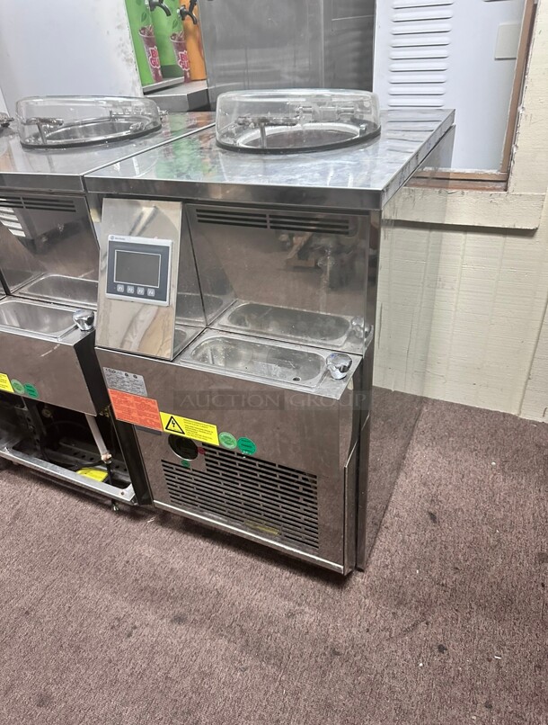 Late Model Florntia SL1 Churning Batch Freezer Gelato Machine w/ (1) 15 qt Flavor Hopper, 220v Working