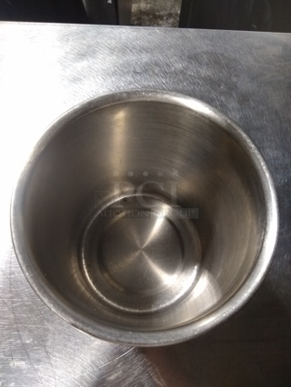 Tablecraft 6X7 Round Brushed Stainless Steel Utensil Holder

