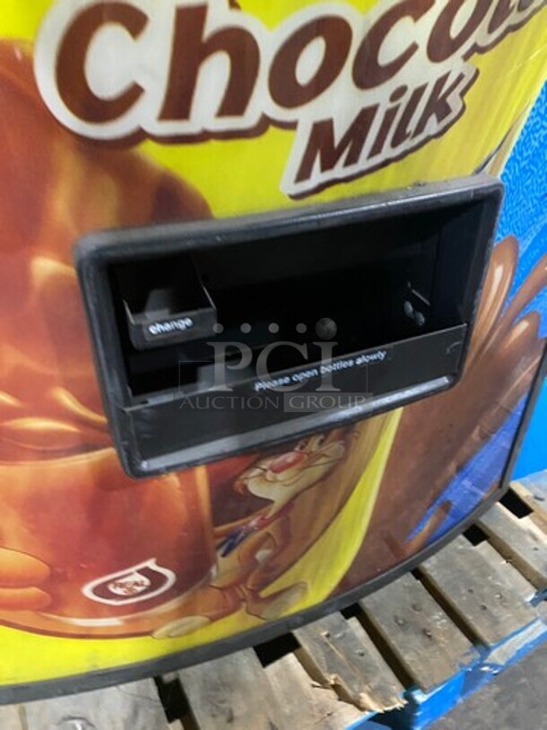 Royal Vendors Commercial Drink Vending Machine! 10 Drink Selections! With Bill And Coin Acceptor! Suitable For Indoor And Outdoor Use! Model: RVCDE65010 SN: 200329FA00057 115V 60HZ 1 Phase - Image 8 of 8
