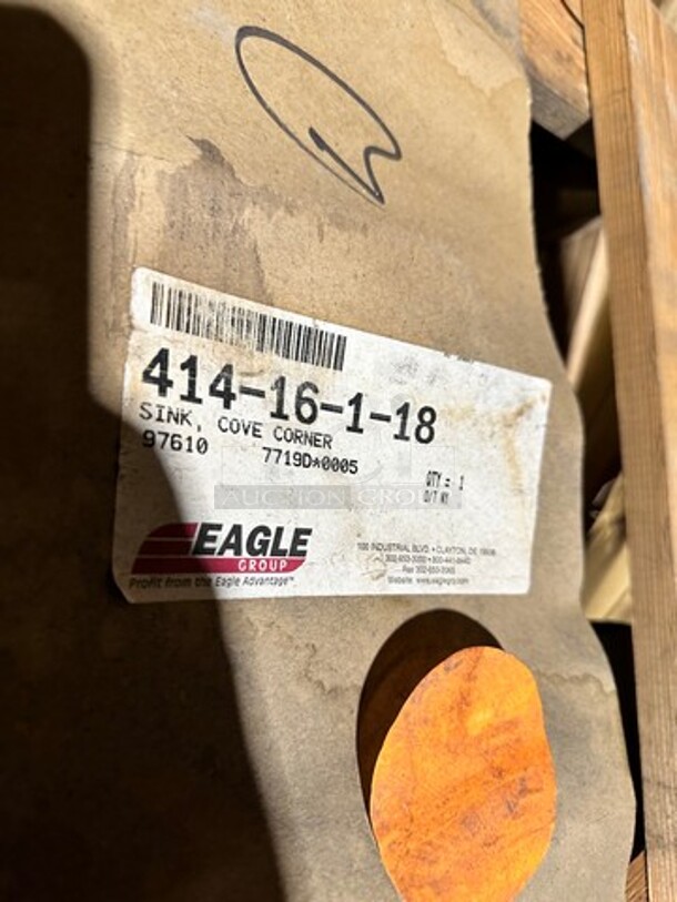 BRAND NEW! IN THE CRATE! Eagle Commercial Single Compartment Sink! With Dual Side Drain Board! With Back Splash! With Legs! All Stainless Steel! Model: 41416118 - Image 2 of 6