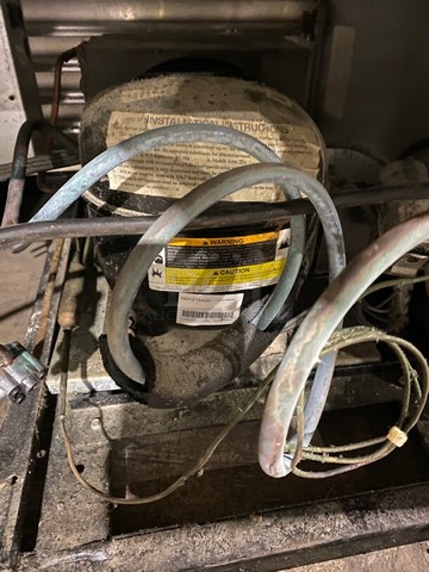 NICE! True Single Door Reach-In Freezer! With Poly Coated Racks! Solid Stainless Steel! Model: T23F SN: 7510251 115V 60HZ 1 Phase - Image 9 of 9