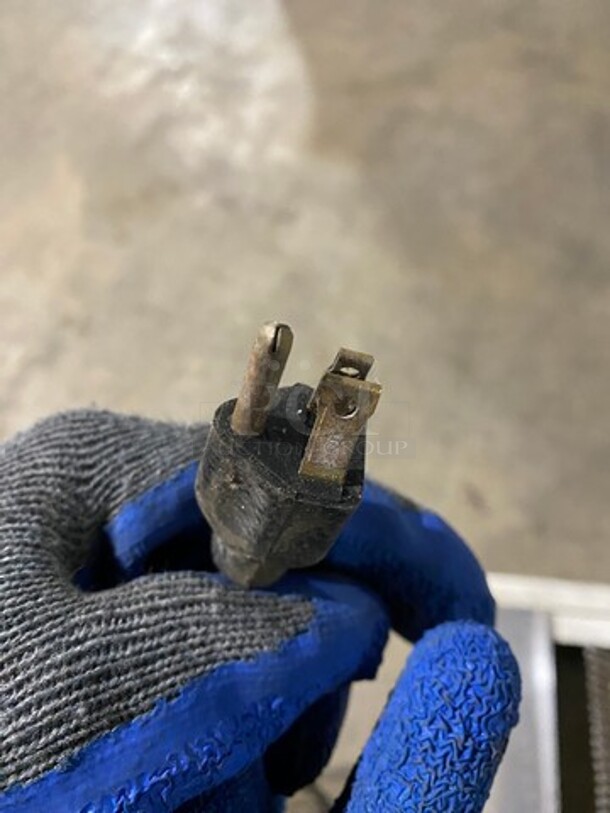 U.S Slicing Machine Commercial Countertop Bread Loaf Slicer! Model: MB SN: 508MB2917 115V 60HZ 1 Phase - Image 8 of 8