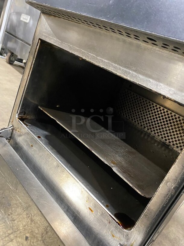 NICE! LATE MODEL! Merrychef Commercial Countertop Rapid Cook Turbo Oven! Model: EIKONE2S 208/240V - Image 5 of 9