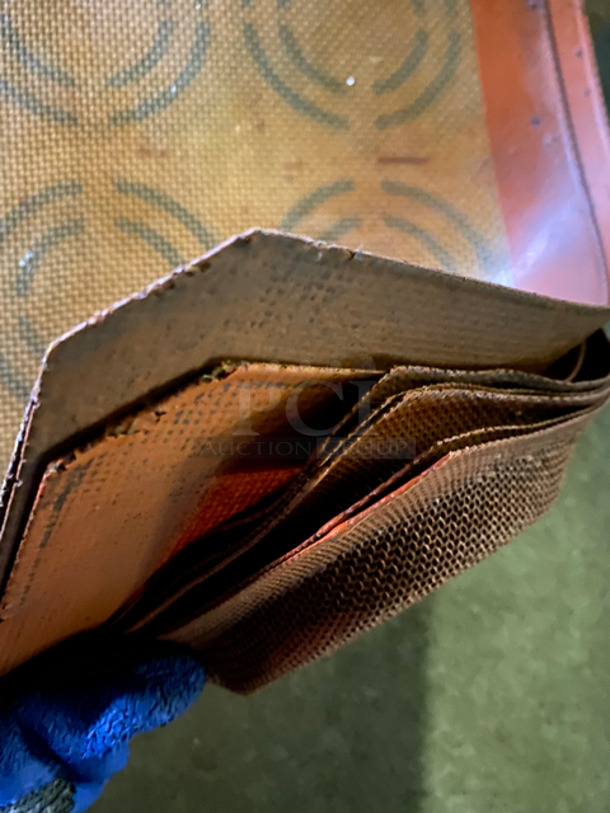ALL ONE MONEY! Reusable Silicon Baking Molds! - Image 3 of 3