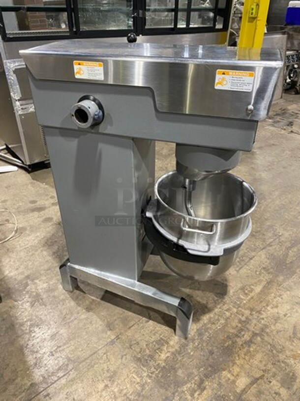 NICE! Welbilt Varimixer Commercial 40 Qt Planetary Mixer! With Mixing Bowl And Hook Attachment! Model: W40 SN: 6913030002EA 208V 3 Phase - Image 4 of 11