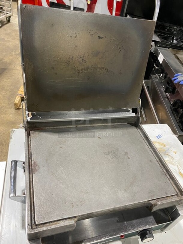 NICE! Waring Commercial Countertop Panini/Sandwich Tostato Supremo Grill! All Stainless Steel! Press With Flat Surface! Model: WFG250 120V  - Image 6 of 8