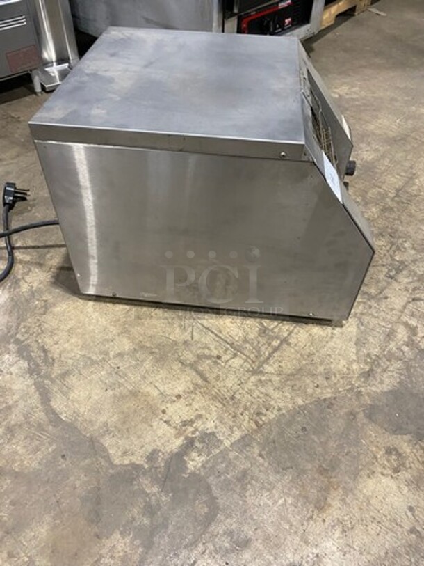 Hatco Commercial Countertop Conveyor Toaster! All Stainless Steel! Model: TRH60 SN: 3081209406 208V 60HZ 1 Phase - Image 2 of 8