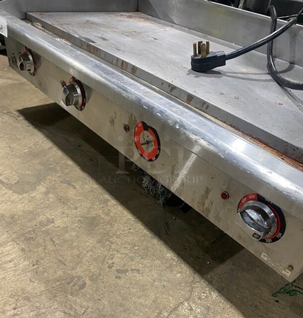 Star Max Commercial Countertop Electric Powered Flat Top Griddle! With Back And Side Splashes! All Stainless Steel! - Image 9 of 9