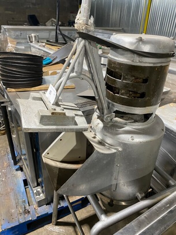 Cavecchi Commercial Mincer/Grater/Shredder! All Stainless Steel! On Legs! Model: 141/6 SN: 1145383 220/380V - Image 2 of 9