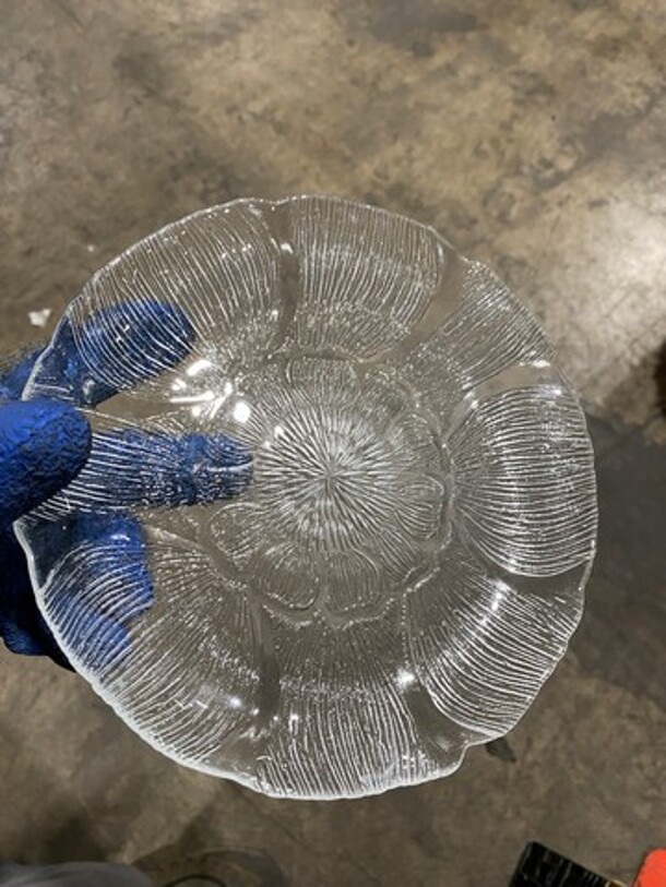 MISCELLANEOUS! Assorted Style Stemmed Wine Glasses And Drinking Glasses! And More! Includes Black Poly Crate! 5x Your Bid! - Image 4 of 6