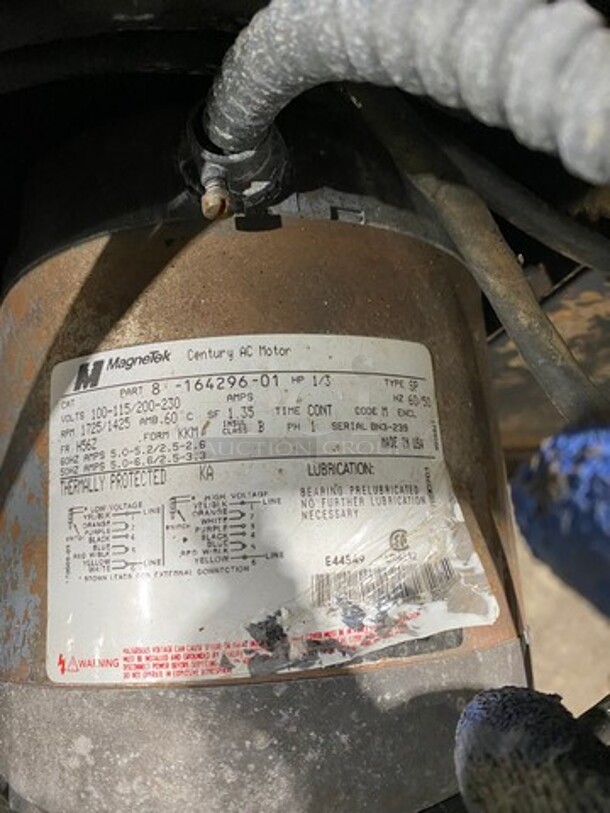 Blodgett Zephaire Edition Commercial Convection Oven! With View Through Doors! Metal Oven Racks! All Stainless Steel! - Image 8 of 8