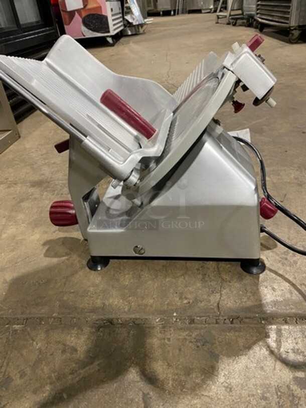 NICE! Berkel Commercial Countertop Deli/Meat Slicer! All Stainless Steel! Model: 827APLUS SN: EN1050111 115V 60HZ 1 Phase - Image 3 of 11