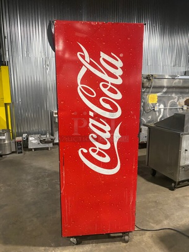 True Commercial 2 Door Reach In Refrigerator Merchandiser! With View Through Sliding Doors! With Poly Coated Racks! Model: GDM37 SN: 5136981 115V 60HZ 1 Phase - Image 3 of 9