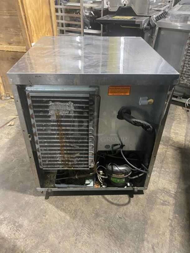 Delfield Commercial Single Door Lowboy/Worktop Cooler! All Stainless Steel! Model: 406STAR2 SN: 1205152000463 115V 60HZ 1 Phase - Image 3 of 10