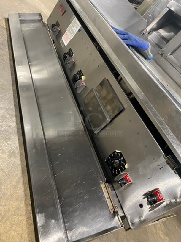 Lang Commercial Countertop Natural Gas Powered Mirror Shine Flat Top Griddle! With Thermostatic Controls! Built In Hood! With Back And Side Splashes! All Stainless Steel! On Legs! SELECTRONIC SERIES! - Image 7 of 10