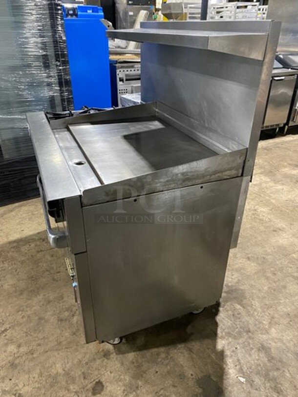 WOW! Vulcan Commercial Natural Gas Powered Flat Top Griddle With 2 Burner! Flat Griddle Has Side Splashes! With Raised Back Splash And Salamander Shelf! With Oven Underneath! All Stainless Steel! On Casters! Model: 48C2B36GN SN: 650094075 - Image 2 of 11
