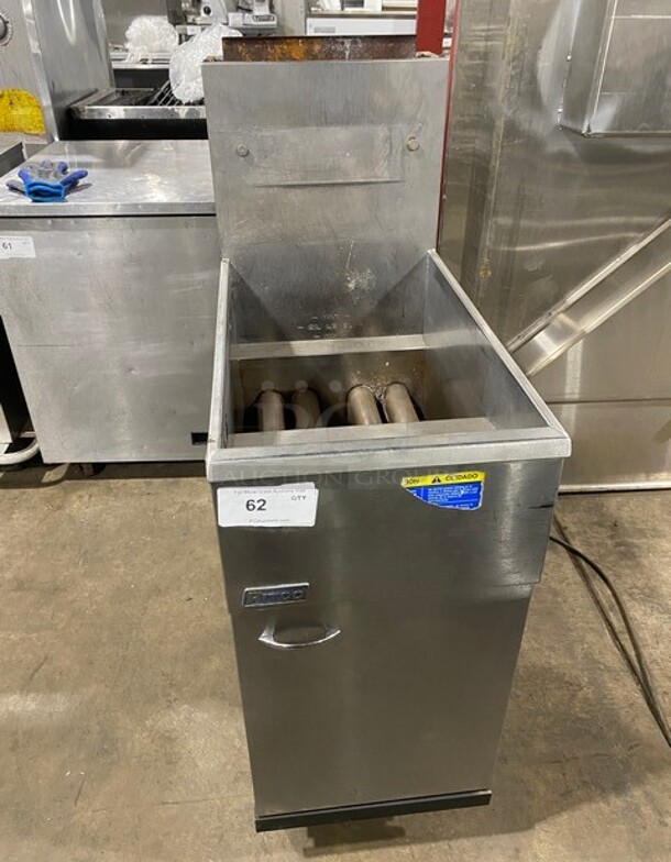 Pitco Commercial Natural Gas Powered 40 LBS Deep Fat Fryer! With BacK Splash! Stainless Steel! On Legs! MODEL 40D SN:G16KC080297 115v