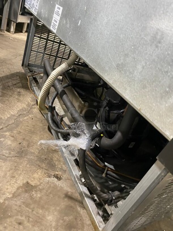 Kool It Commercial Refrigerated Open Grab-N-Go Case Merchandiser! With View Through Sides! With Front Cover! All Stainless Steel! Model: KGHOF50S SN: 1419009 120V 60HZ 1 Phase - Image 9 of 9