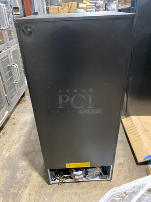 NEW! OUT OF THE BOX! SCRATCH-N-DENT! Whynter Single Door Wine Bottle Cooler/Chiller! With View Through Door! With Racks! 34 Wine Bottle Capacity! Model: FWC1201BB 115V - Image 3 of 9