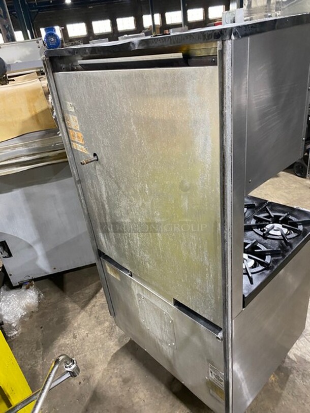 Southbend Stainless Steel Commercial Gas Powered 6 Burner Stove! With Raised Back Splash And Salamander! With Oven Underneath! On Legs!   - Image 4 of 10