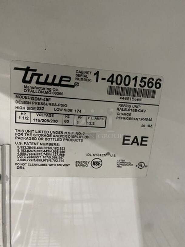 True 2 Door Reach In Freezer Merchandiser! With View Through Doors! With Poly Coated Racks! Model: GDM49F SN: 14001566 115/208/230V 60HZ 1 Phase - Image 6 of 9