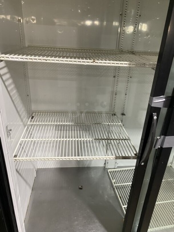 True 3 Sliding Door Cooler Merchandiser! With Poly Coated Rackks! Model GDM69 Serial 11920903! 115V 1 Phase!  - Image 6 of 9