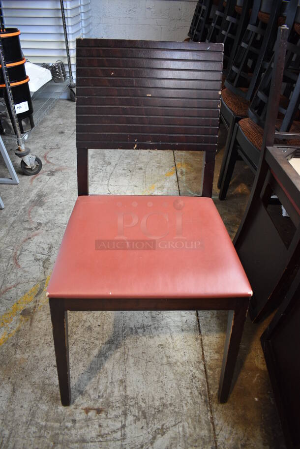 4 Wood Pattern Dining Chairs w/ Seat Cushion. 18x18x35. 4 Times Your Bid!