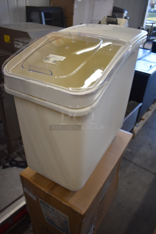 BRAND NEW IN BOX! Winco White Poly Ingredient Bin on Commercial Casters. 15.5x29.5x28