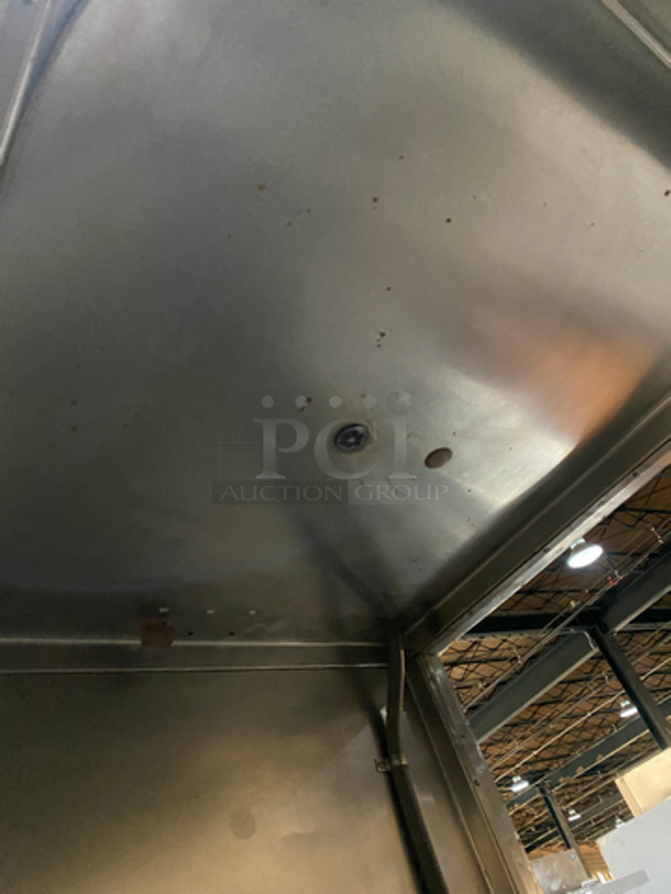 Traulsen Single Door Pass Through Heated Proofer/Food Warming Cabinet! All Stainless Steel! 115V 1 Phase - Image 6 of 8