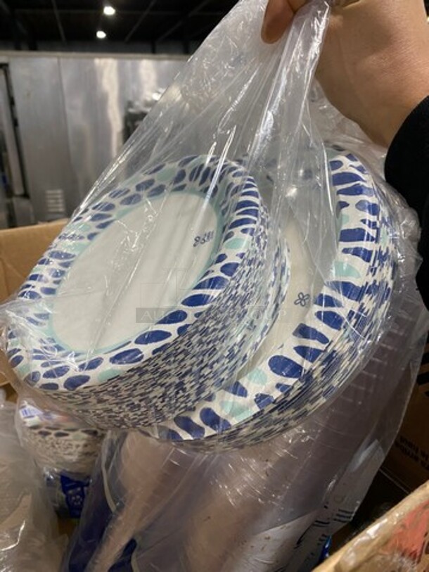 ALL ONE MONEY! MISCELLANEOUS! Includes Plastic Cups, Paper Plates, And More! - Image 6 of 7