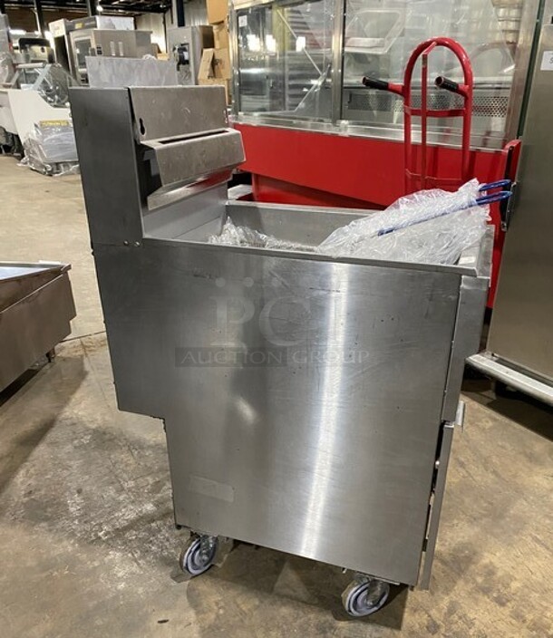Cecilware Stainless Steel Commercial Floor Deep Fat Fryer w/ 2 New Metal Fry Baskets! Gas Powered! On Casters! - Image 2 of 7