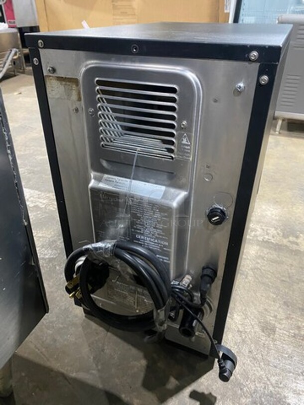 WOW! Merrychef Commercial Countertop Rapid Cook Oven! Model: EIKONE2S SN: 2011213091854 208/240V - Image 4 of 8